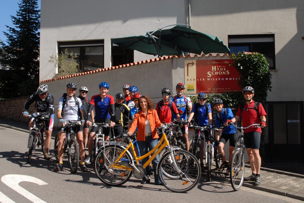 Starten Sie Ihre Radtour an der Saar im Hotel Haus Schons in Mettlach
